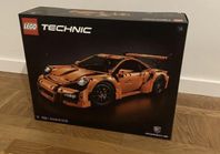 Oöppnad LEGO 42056 Technic Porsche 911 GT3 RS