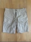 J Lindeberg beige Shorts, storlek 31 i mycket fint skick