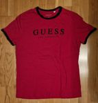 Guess t-shirt i storlek xl.