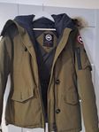 Canada Goose jacka strlk M