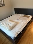 Malm svart 160 cm säng 