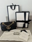 GUCCI GG MARMONT SMALL SHOULDER BAG