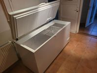 Frysbox Electrolux 378l