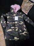 helt ny vinterjacka Osley Paris Camouflage strl 36