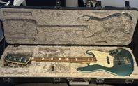 Fender Adam Clayton Jazz Bass Sherwood Green Metallic 2016