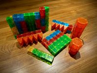 Magna-tiles cubix!