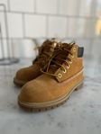 Fina Timberland-kängor i strl 29