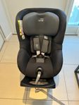 Britax Swingfix M I-size med ISOFIX