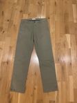 Chinos MNG olivgröna stl 164(xs-s)fint skick