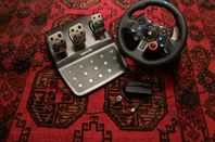 Stabil racingratt med pedaler för PS4, PS5 och PC