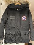 Canada Goose Macculloch Parka. Vinterjacka