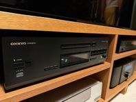 Cd-spelare Onkyo DX-7711 med digital utgång