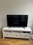 TV bänk + Bokhylla/vitrinskåp Hemnes