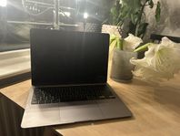 MacBook Air M1 space grey 