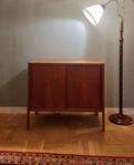 Vacker skänk/sideboard i teak 