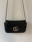 Gucci GG Marmont Super miniväska 