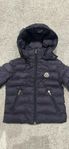 Moncler vinterjacka barn strl 92 cm