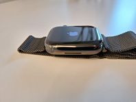 Apple Watch Series 7 stainless steel 45mm