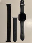 Apple Watch series 8 GPS 45mm svart aluminium