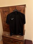 NIKE dri-fit t-shirt, medium, svart