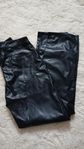 hm skinn byxor och Gina Tricot jeans size 34