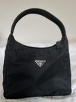 Prada Tessuto Hobo Mini väska