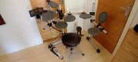 Yamaha DTX digitalt trumset med pall och kick pad