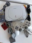 Psone ps1 playstation slim komplett inkl 7 spel. 