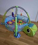 Fairchild Babygym Sköldpadda Babygym och bollhav i ett