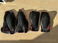 Dainese Trail Skins 2 Knä och armbågsskydd MTB