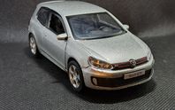 Ny Volkswagen Golf GTI Modellbil