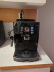 kaffe maskin (DeLonghi Magnifica S)