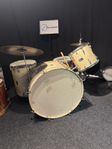 Vintage kit. 40-50’s