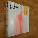 Coffee table book The Fashion Book Phaidon 2013 Hardcover