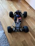Traxxas Radiostyrd bil + kraftig batteri laddare