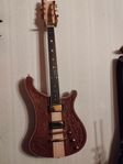 Custombyggd elgitarr 