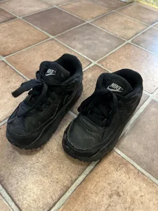 Nike skor stl 27