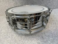 Pearl 70’s Vintage D4514 Deluxe Steel 14x5