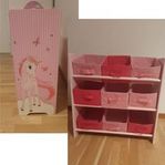 Förvaringshylla med lådor