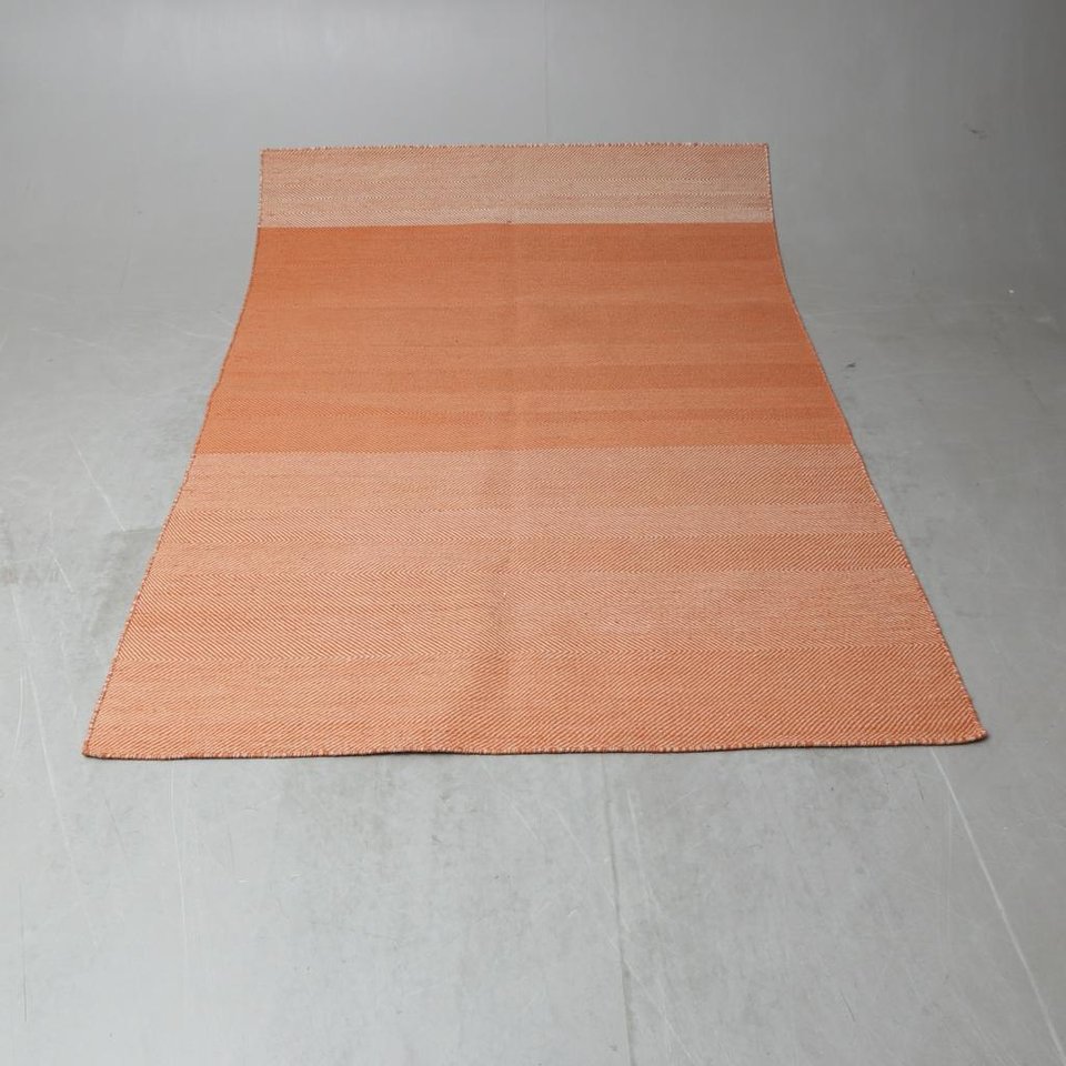 MATTA, Varjo Rug, Tina Ratzer, Muuto, 200×300 cm.