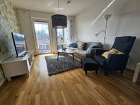 Bostadsrätt i västerläge med inglasad balkong , högst up