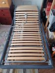 Säng 90 x 200 nyskick
