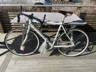 Peugeot Racer NY
