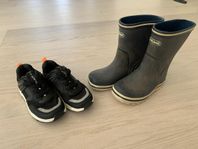 Barnskor 2 par 100kr. 