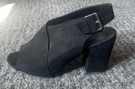 NEW LOOK Högklackade skor/sandaler med bred klack. St:39