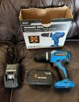 Biltema "Hammer Drill" med 18V, 4.0 Ah batteri samt laddare