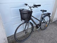 Trek S220 damcykel 3vxl 28" med korg mkt fin