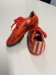 Adidas F10 fotbollssko, str 35