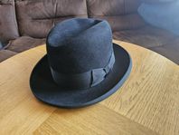 Stetson, Borsolini, Saks hattar
