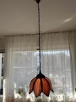 Lampa i tiffanystil för soffbord